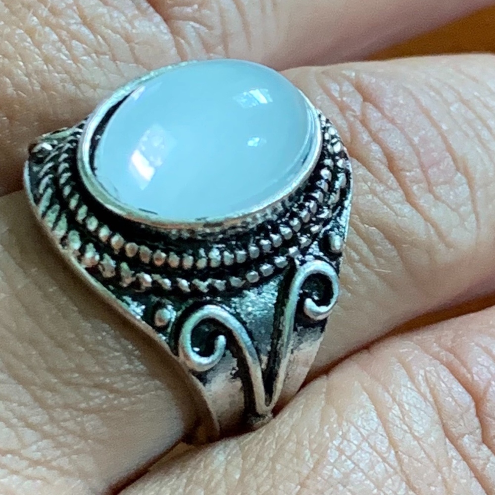 Celtic Antique Silver White Jasper Gemstone Ring